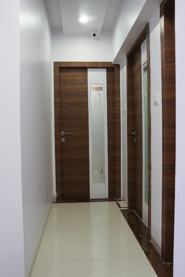 Hotel Apple Inn Navi Mumbai Esterno foto