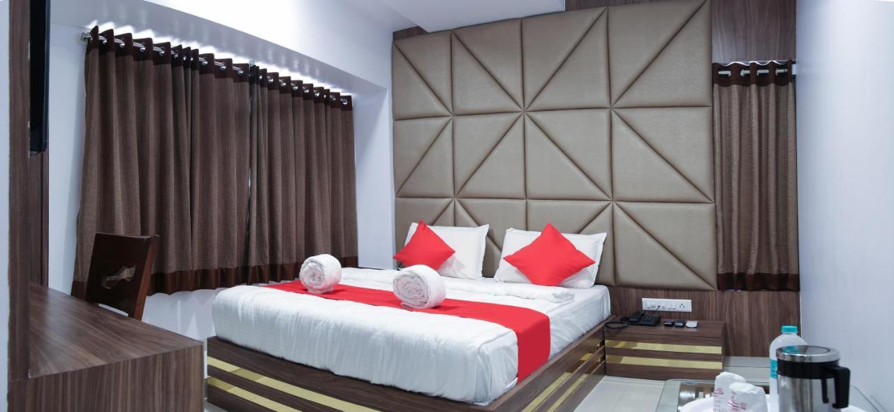 Hotel Apple Inn Navi Mumbai Esterno foto
