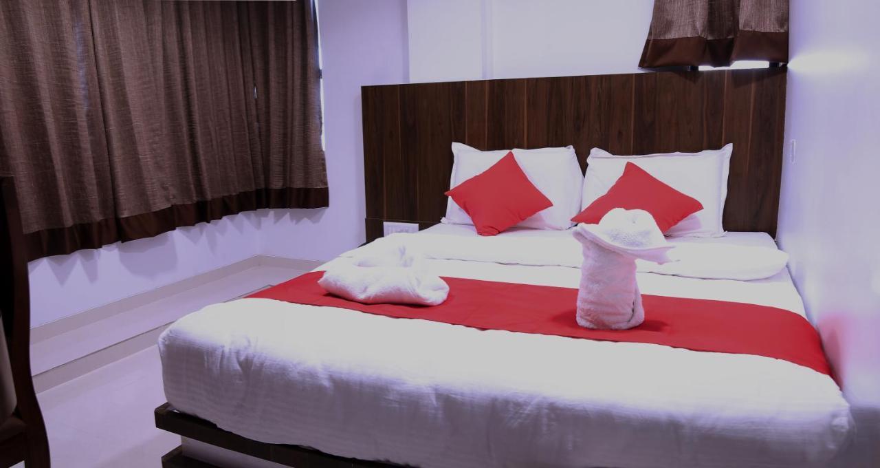 Hotel Apple Inn Navi Mumbai Esterno foto